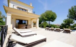 Villa in Nova Santa Ponsa - Large Sun Terrace