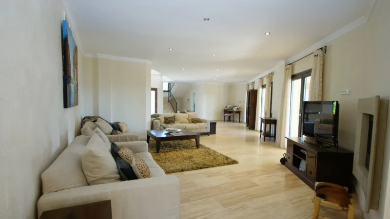 Villa in Nova Santa Ponsa - Living Room with Fireplace