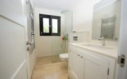 Villa in Nova Santa Ponsa - Guest Bathroom 1