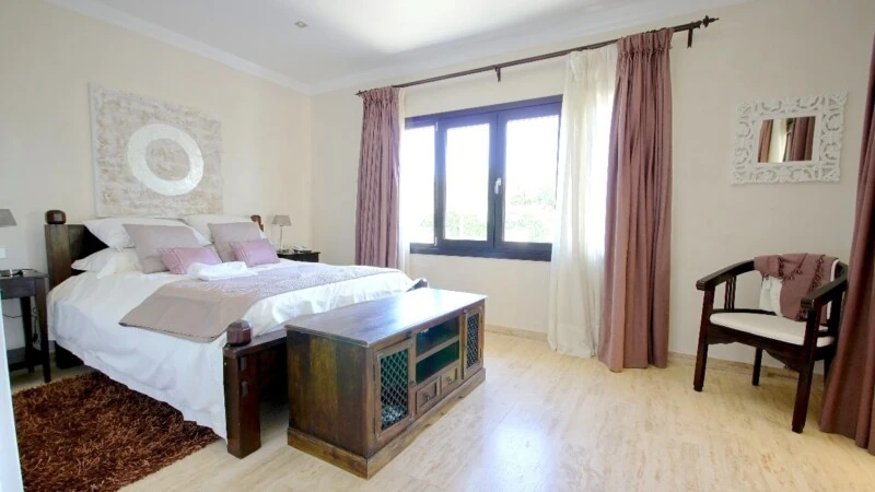 Villa in Nova Santa Ponsa - Guest Bedroom 1