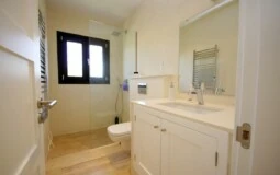 Villa in Nova Santa Ponsa - Guest Bathroom 2