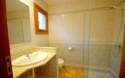 Villa in Costa de la Calma - Guest Shower room
