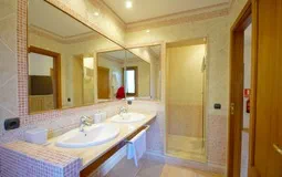 Villa in Costa de la Calma - Bathroom with Large Shower