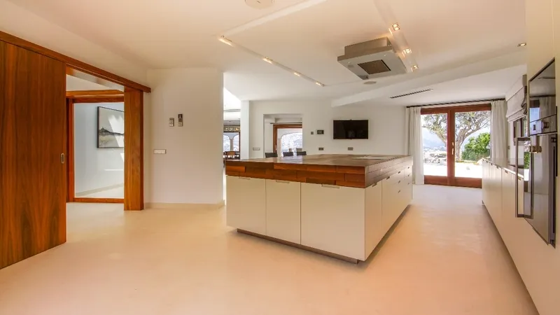 Mansion in La Mola - Kitchen