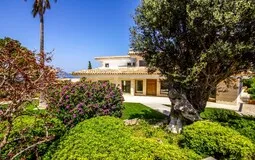 Mansion in La Mola - View from garden