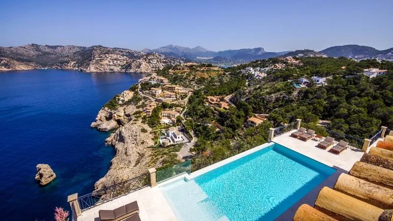 Mansion in La Mola - View from top floor office