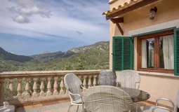 Finca in Esporles - Terrace and view