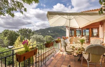 Finca in Esporles - Upper terrace and view