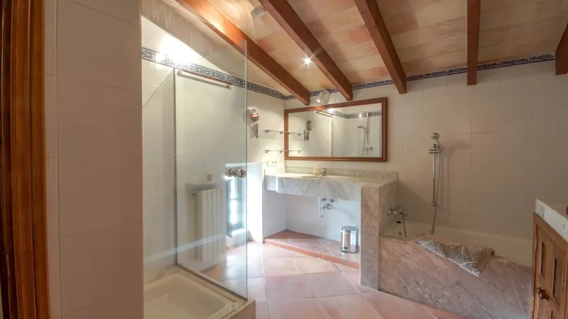 Finca in Cala Sant Vicenç - Bathroom 9