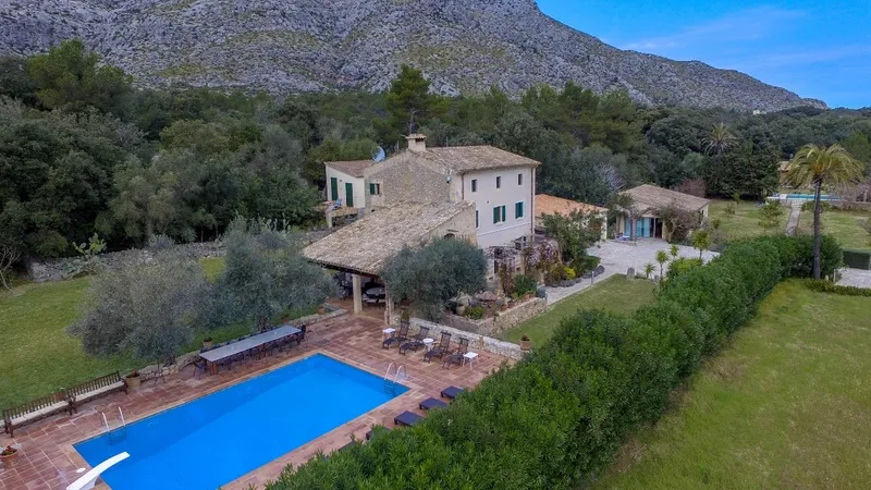 Finca in Cala Sant Vicenç - Aerrial 1