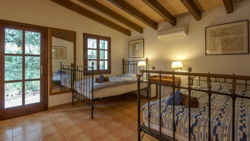 Finca in Cala Sant Vicenç - Bedroom12-1