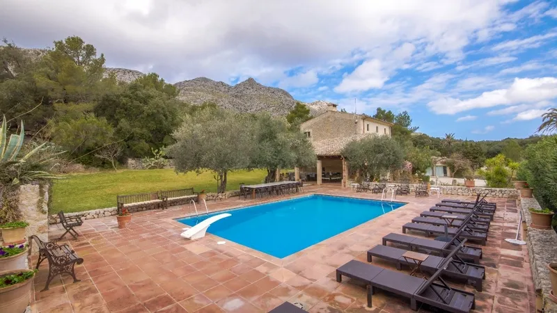 Finca in Cala Sant Vicenç - Pool terrace and properrty view
