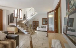 Detached Villa in Capdellà - Entrance hall 2