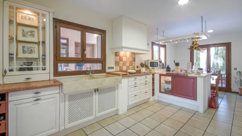 Detached Villa in Capdellà - Kitchen
