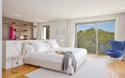 Mansion in Camp de Mar - Bedroom 1 -2