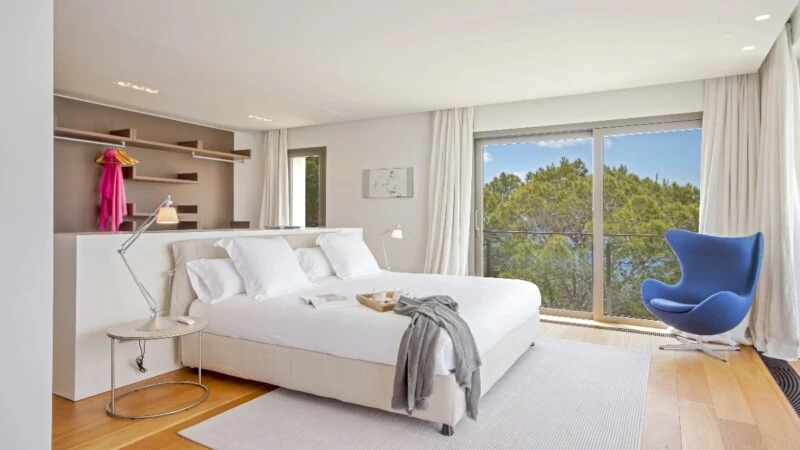 Mansion in Camp de Mar - Bedroom 1 -2