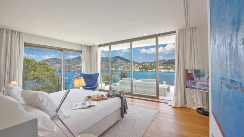 Mansion in Camp de Mar - Bedroom 1-3
