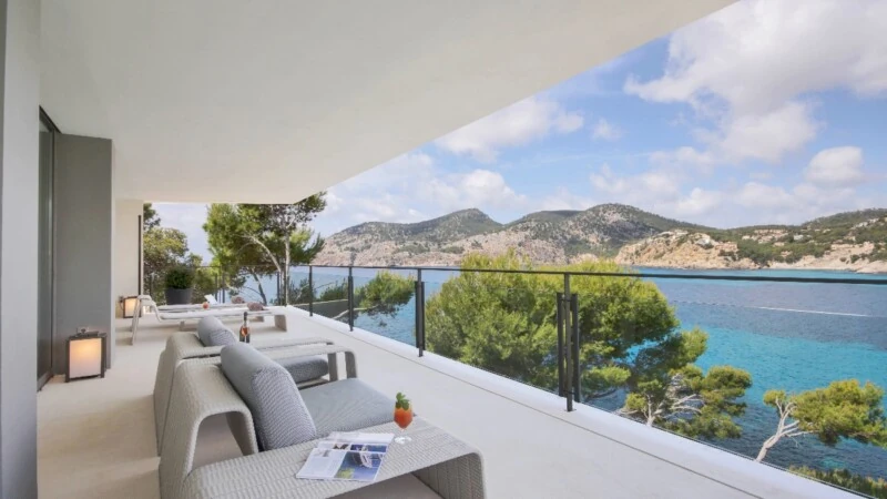 Mansion in Camp de Mar - Master bedroom full terrace