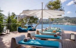 Mansion in Camp de Mar - Pool terrace and sea view