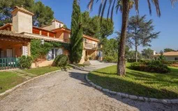 Villa in Son Vida - GARDEN AND BUILDING