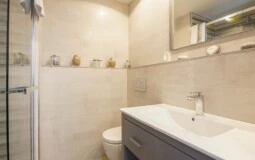 Apartment in El Toro - Port Adriano - Bathroom