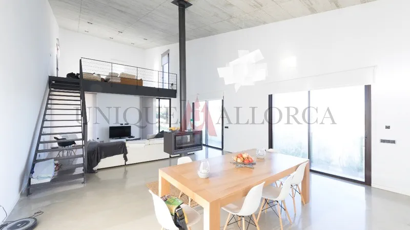 Finca in Ariany - Living and dining area
