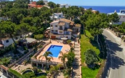 Villa in El Toro - Port Adriano - Aerial (2)