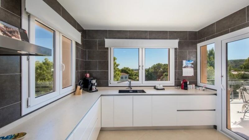 Villa in El Toro - Port Adriano - Kitchen (2)