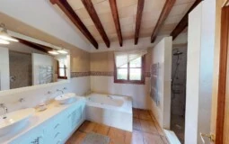 Villa in Santa Ponsa - Guest Bathroom en-suite