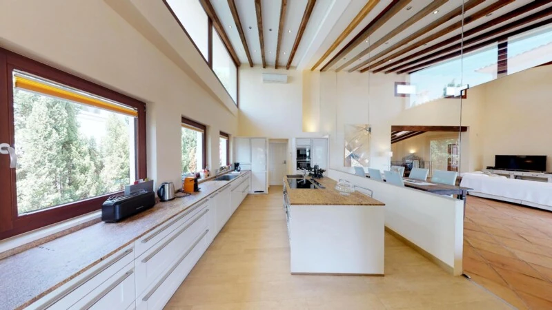 Villa in Santa Ponsa - Kitchen with dining