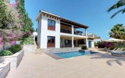 Villa in Santa Ponsa - Villa with pool