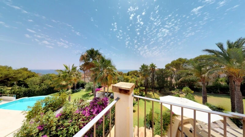 Villa in Santa Ponsa - Sea Views