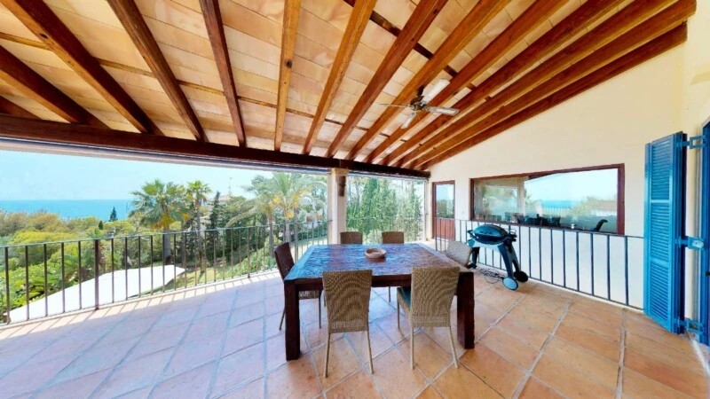 Villa in Santa Ponsa - Dining with sea views