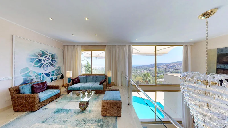 Villa in Son Vida - Impressive open plan hall and stairs