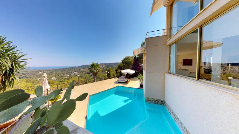 Villa in Son Vida - pool and sea views
