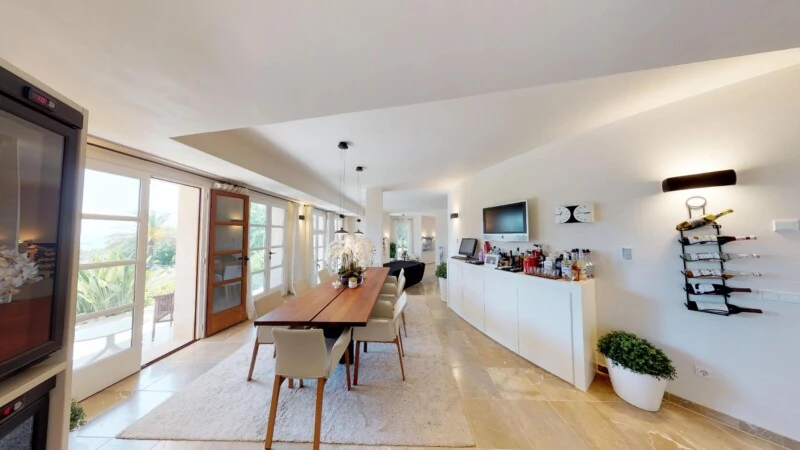 Villa in Cala Vinyes - Dining with terrace access and views