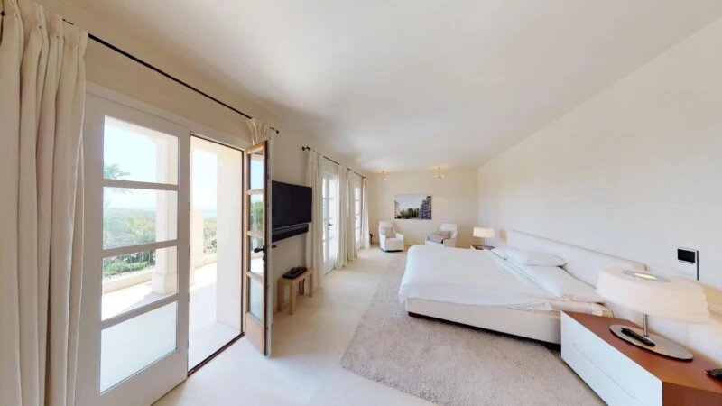 Villa in Cala Vinyes - Master Bedroom