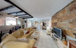 Villa in El Toro - Port Adriano - Spacious Living
