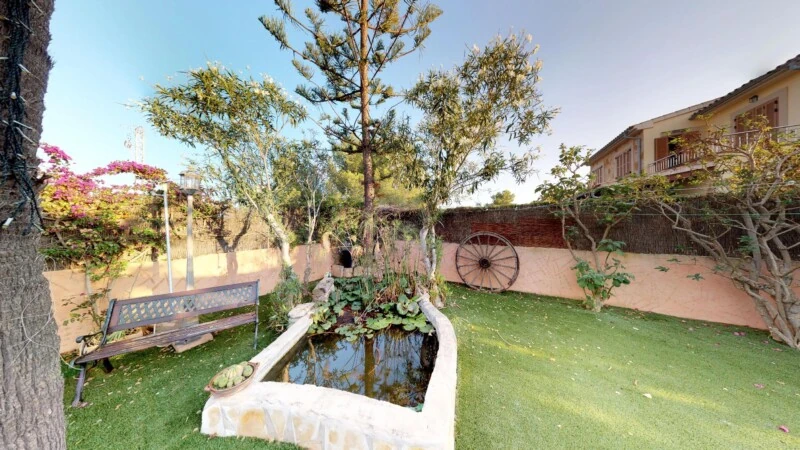 Villa in El Toro - Port Adriano - Pond