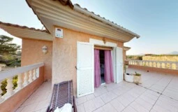 Villa in El Toro - Port Adriano - Upper balcony
