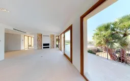 Finca in Son Gual - Living room with fireplace