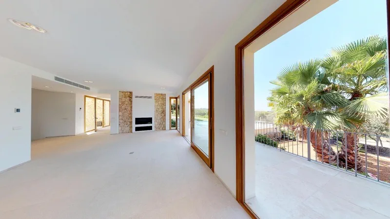 Finca in Son Gual - Living room with fireplace
