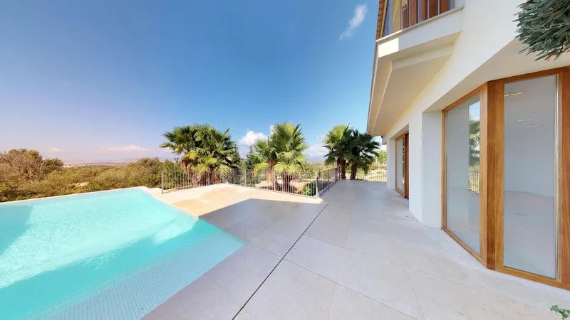 Finca in Son Gual - Living room terrace
