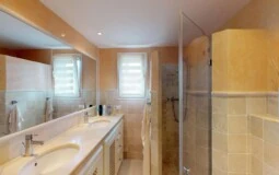 Apartment in El Toro - Port Adriano - Master Bathroom