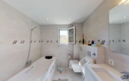 Apartment in El Toro - Port Adriano - Guest Bathroom