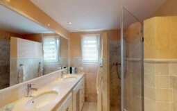 Apartment in El Toro - Port Adriano - Guest Shower room