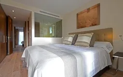 Townhouse in Porto Colom - front bed 002