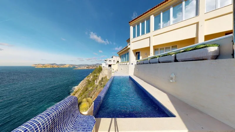 Villa in El Toro - Port Adriano - Firstline Villa in El Toro