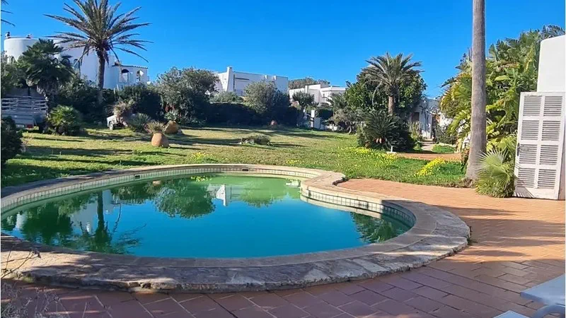 Villa in Cala Esmeralda - Captura17