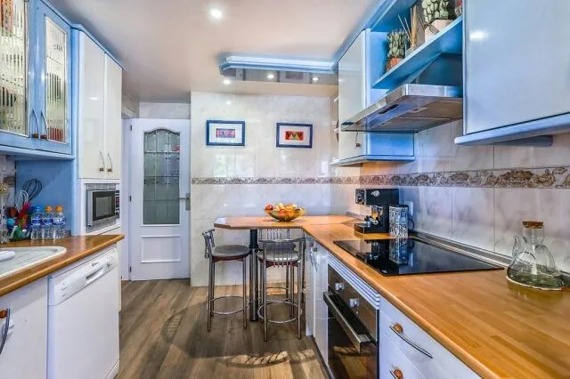 Apartment in El Toro - Port Adriano - Kitchen